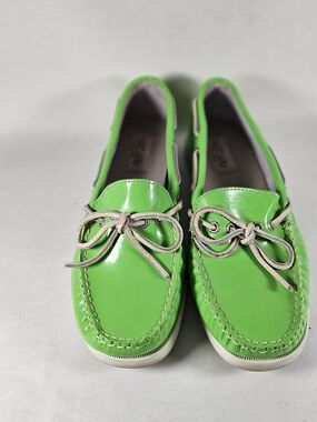 Bright Green Patent Leather Driving Loafers Boat Shoes- Women 7